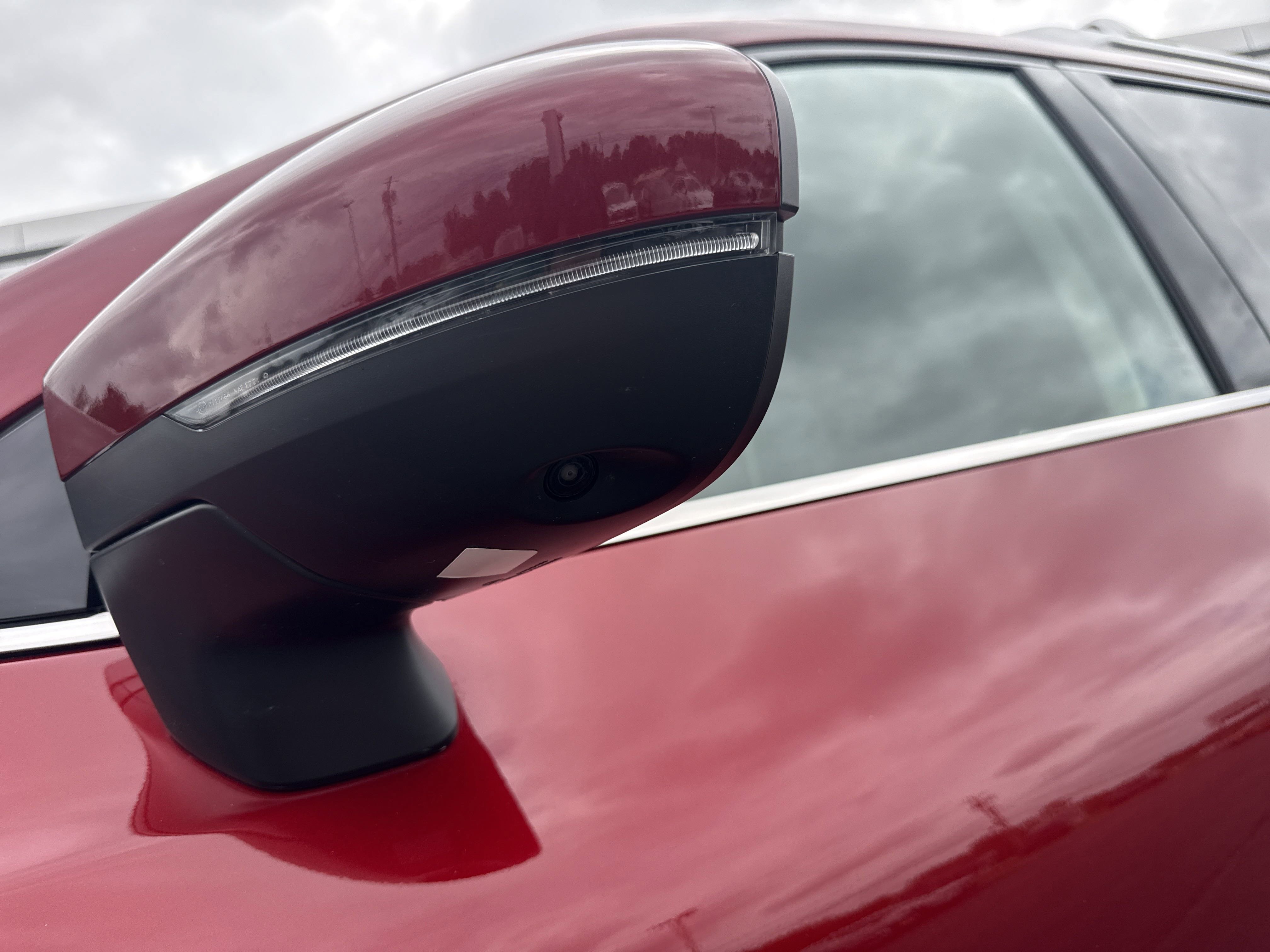 Used 2022 Nissan Pathfinder SL image 14