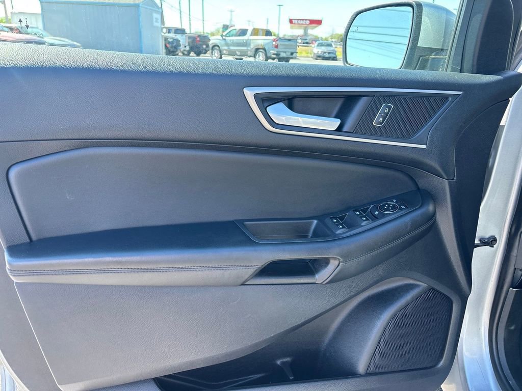 Used 2022 Ford Edge SEL AWD/4WD image 18