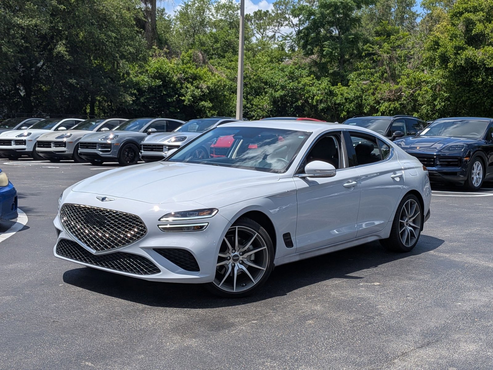 Used 2023 Genesis G70 2.0T RWD image 1