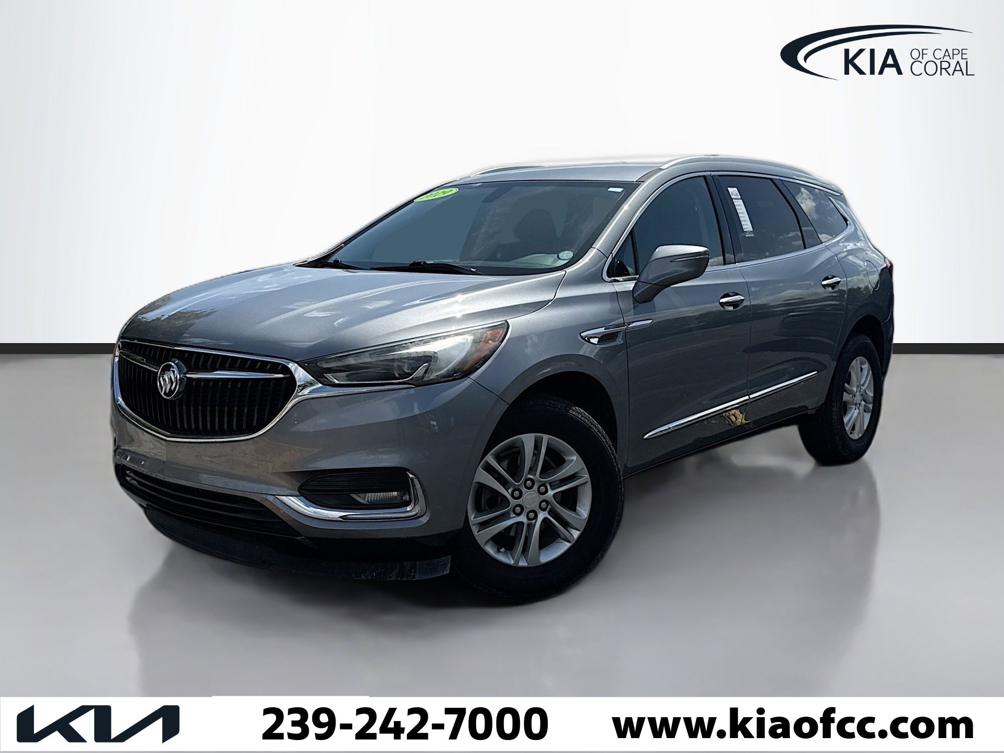 Used 2019 Buick Enclave Essence image 2