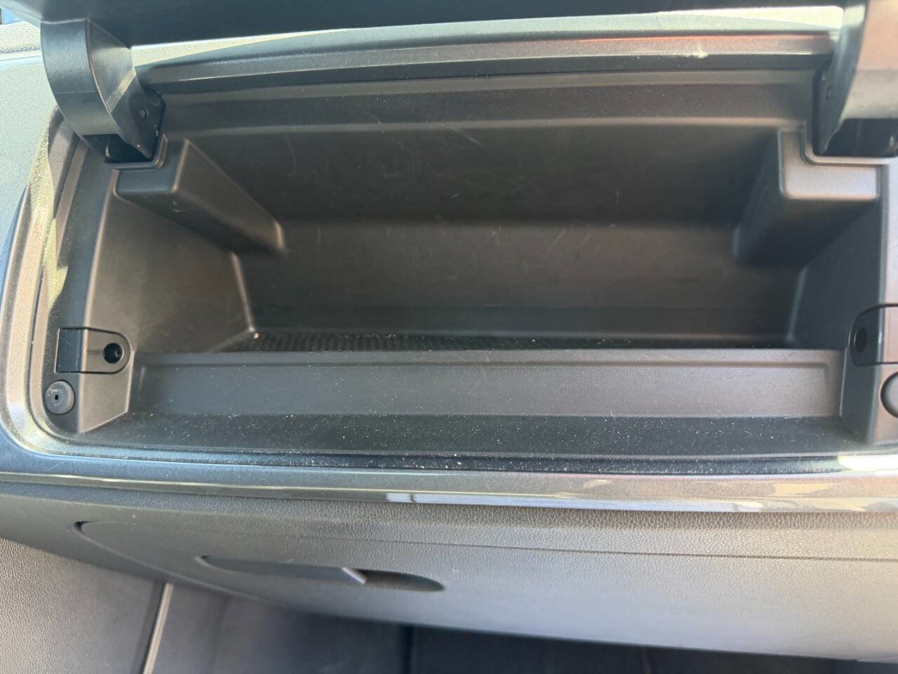 Used 2014 Volkswagen Beetle TDI FWD image 40
