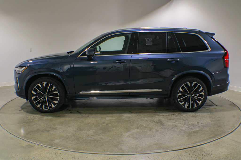 New 2026 Volvo XC90 T8 Ultra w/ Lounge Package AWD/4WD image 2