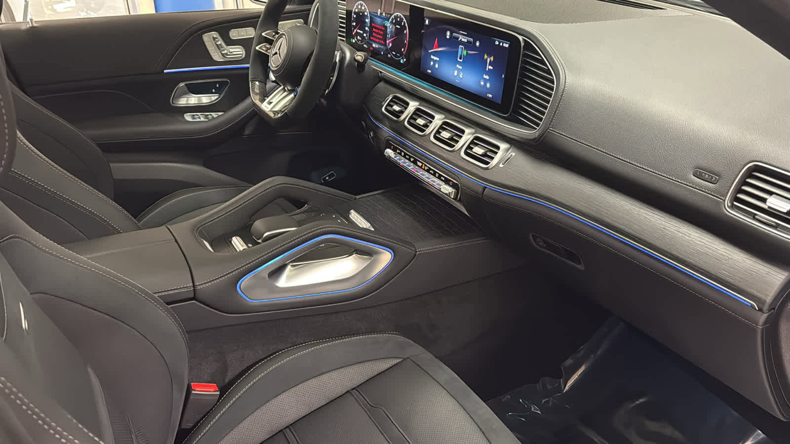 New 2026 Mercedes-Benz GLE 53 AMG 4MATIC Coupe image 38