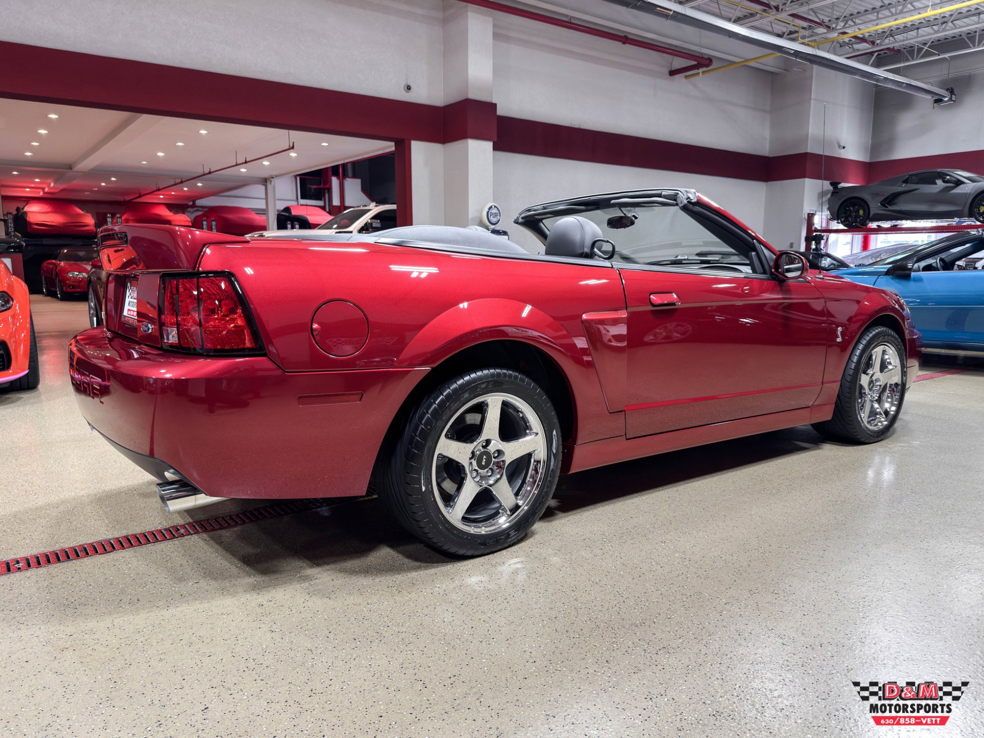 Used 2003 Ford Mustang Convertible image 5
