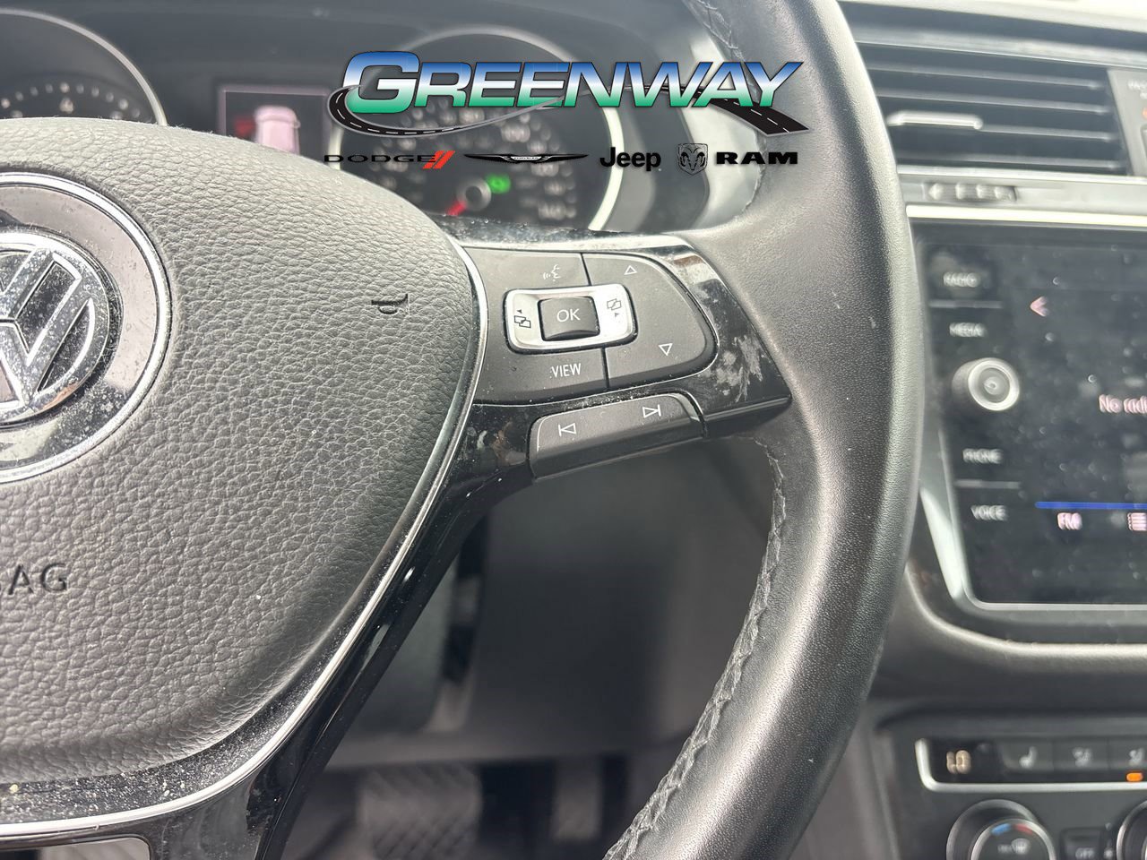 Used 2019 Volkswagen Tiguan SE image 20
