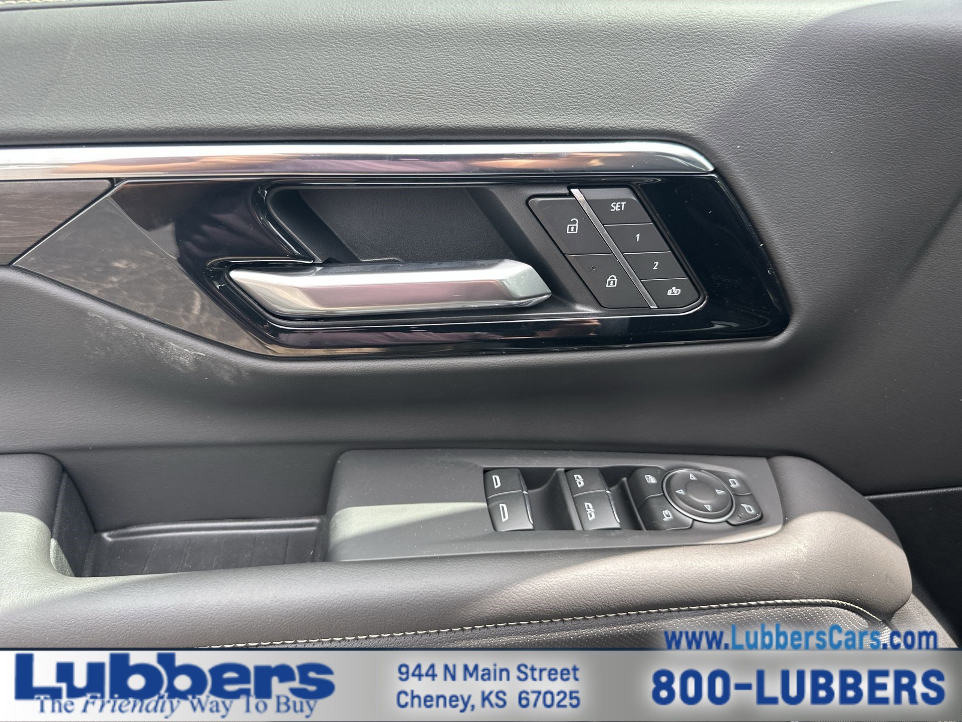 New 2025 Chevrolet Suburban Premier image 13