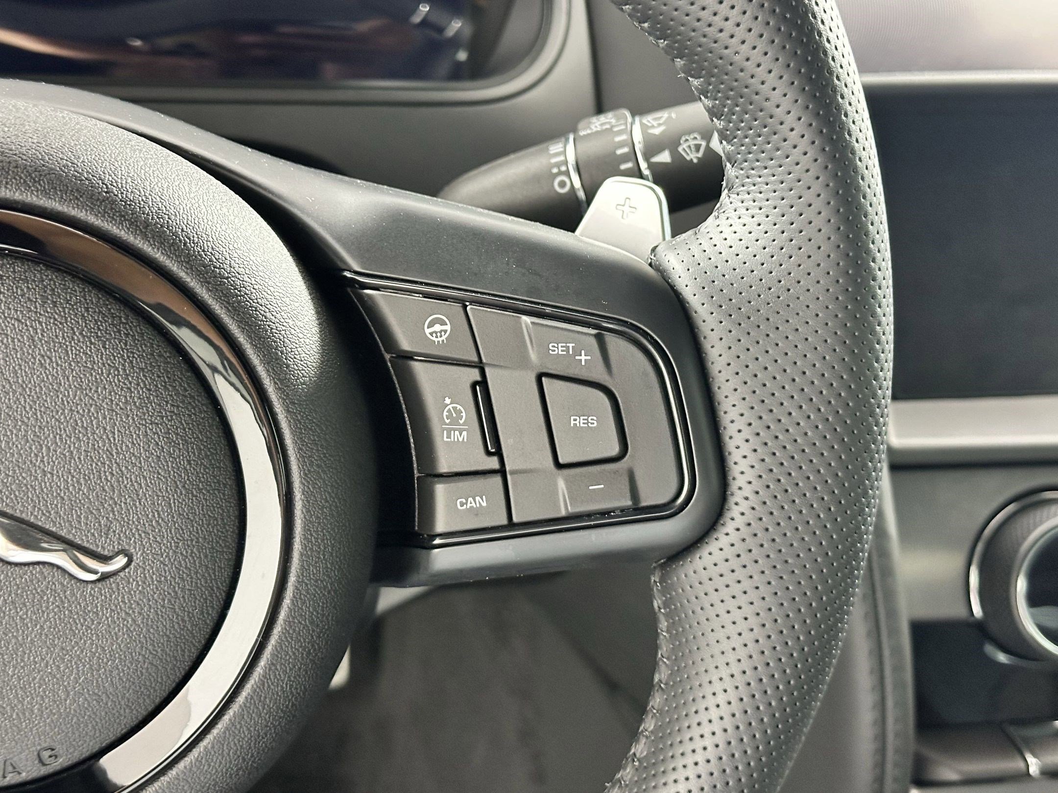 New 2024 Jaguar F-TYPE R image 21