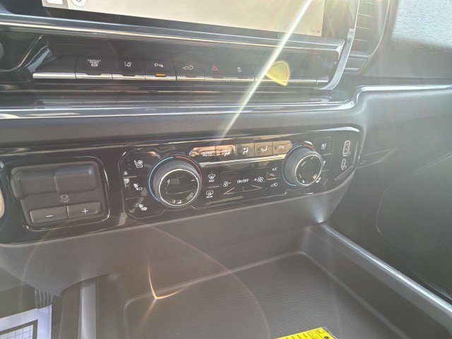 Certified 2024 Chevrolet Silverado 3500 High Country w/ Technology Package image 17