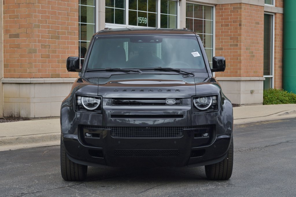 New 2026 Land Rover Defender 110 X-Dynamic SE AWD/4WD image 4