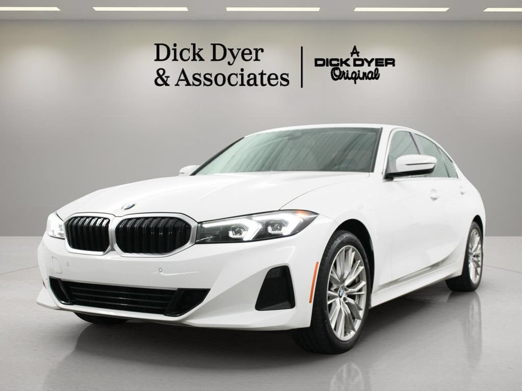 Used 2024 BMW 330i Sedan w/ Convenience Package RWD image 5