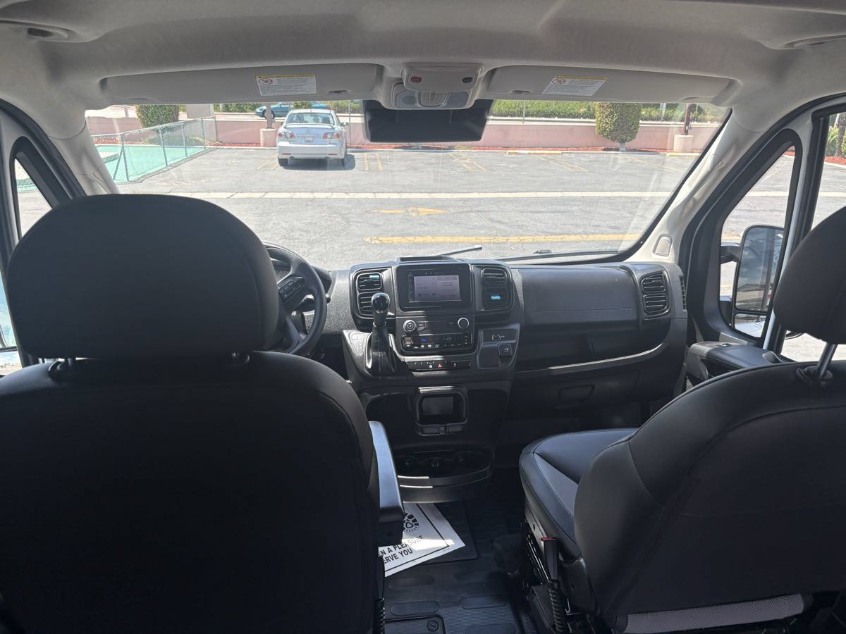 Used 2026 RAM ProMaster 2500 w/ Convenience Group FWD image 20