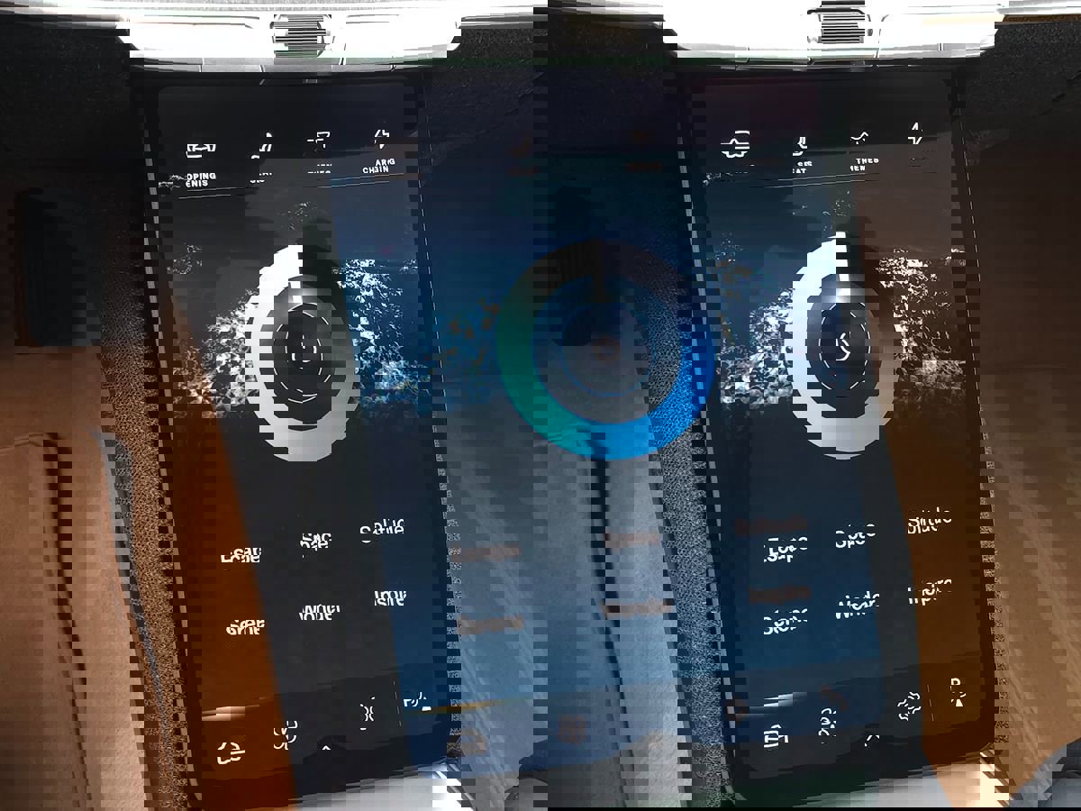 Used 2023 Lucid Air Touring image 39