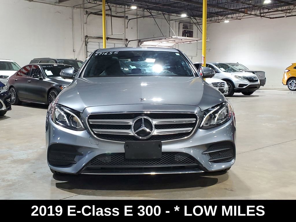Used 2019 Mercedes-Benz E 300 image 2