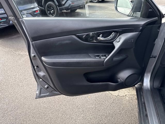 Used 2018 Nissan Rogue SL image 13