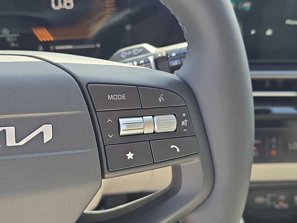 New 2026 Kia Sportage EX image 32