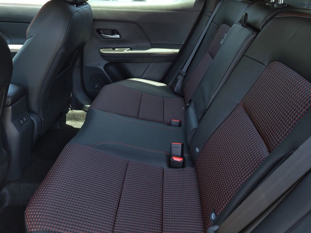 New 2025 Nissan Kicks SR FWD image 5