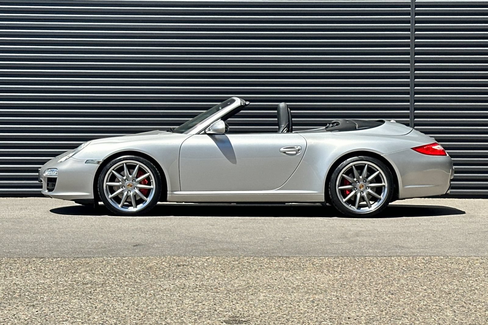 Used 2009 Porsche 911 Carrera S RWD image 2