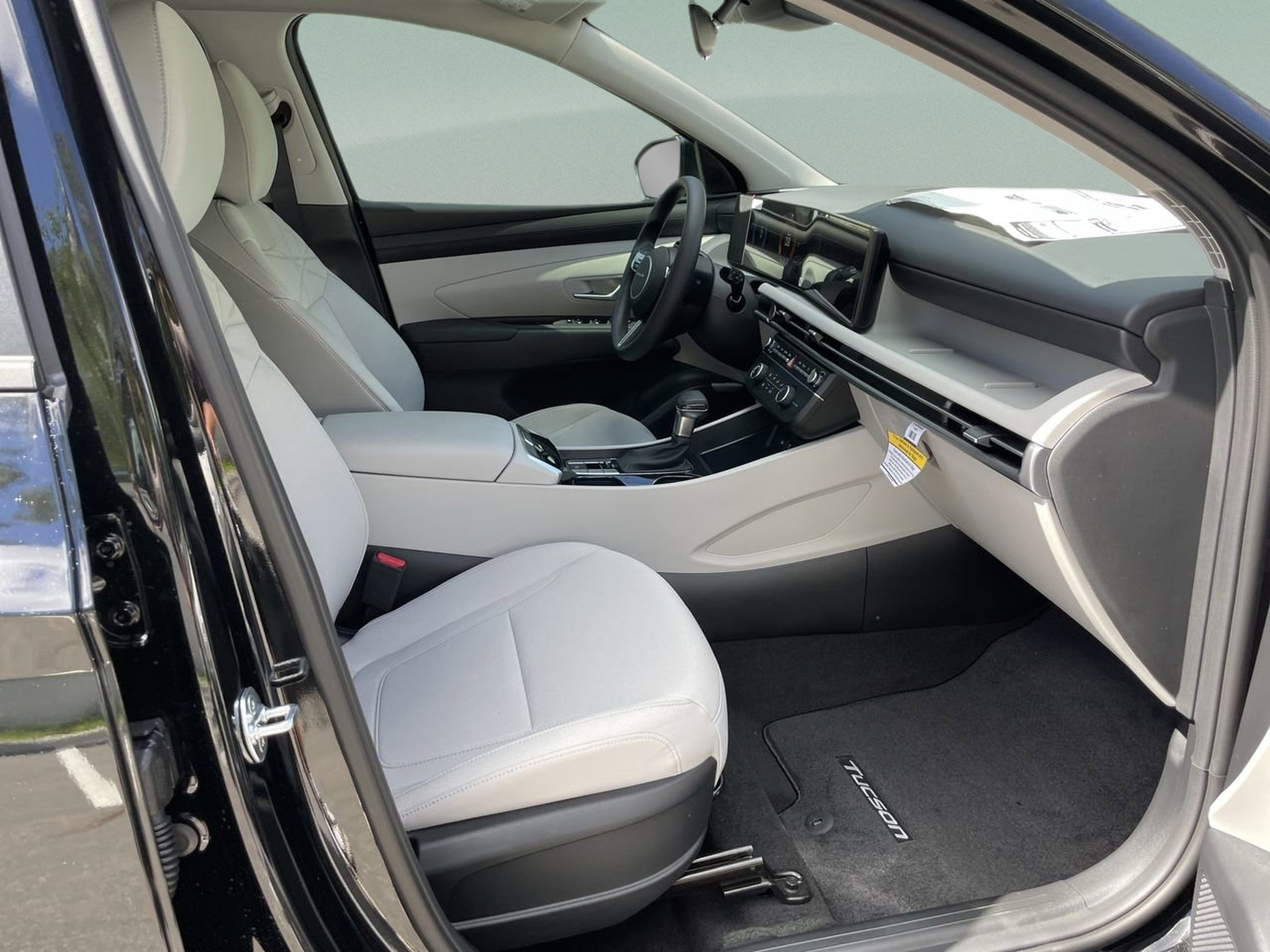 Certified 2026 Hyundai Tucson SE FWD image 19