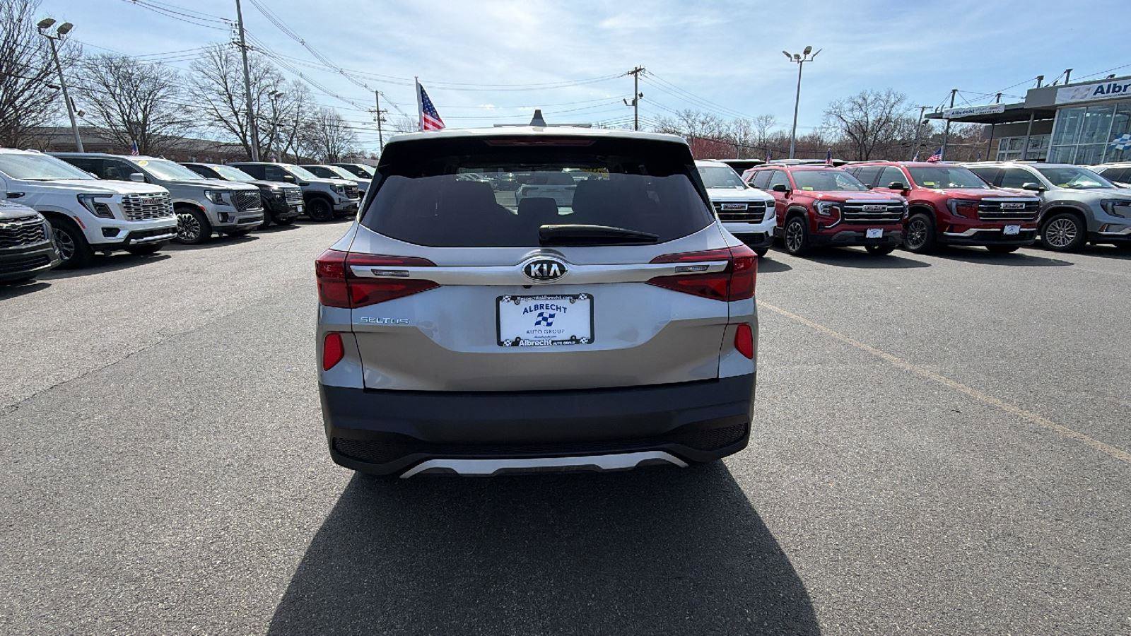 Used 2021 Kia Seltos LX AWD/4WD image 6