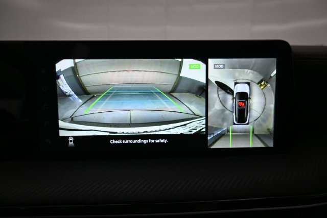 Certified 2025 Nissan Kicks SR AWD/4WD image 17