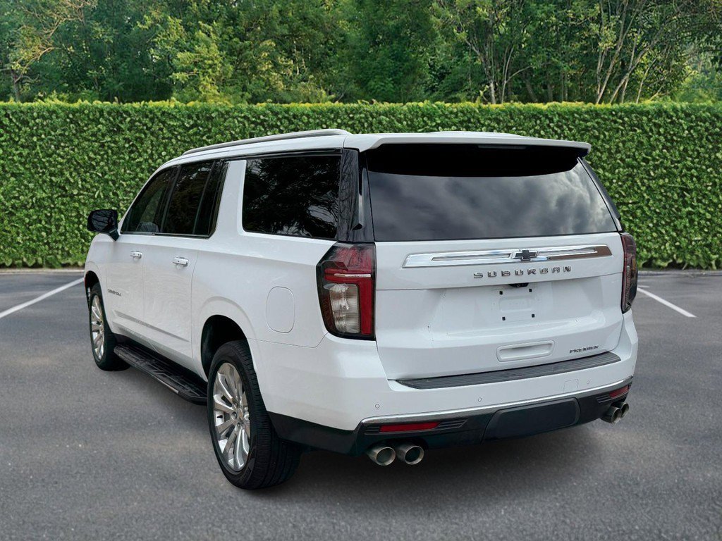 Used 2021 Chevrolet Suburban Premier w/ Premium Package image 4