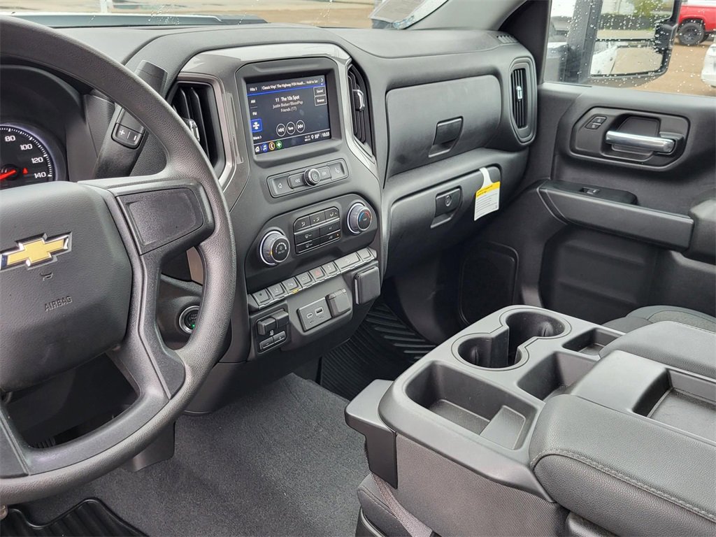 Used 2025 Chevrolet Silverado 2500 Custom w/ Custom Value Package image 23