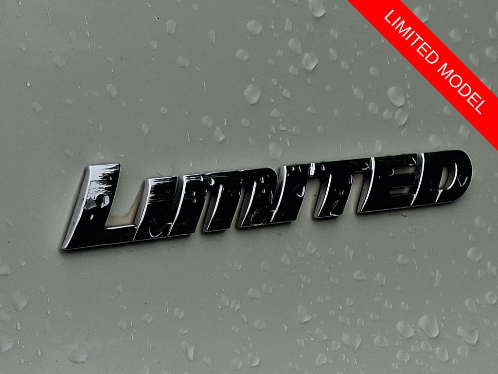 Used 2021 Toyota 4Runner Limited AWD/4WD image 35