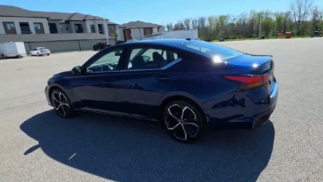 Used 2023 Nissan Altima 2.5 SR image 5