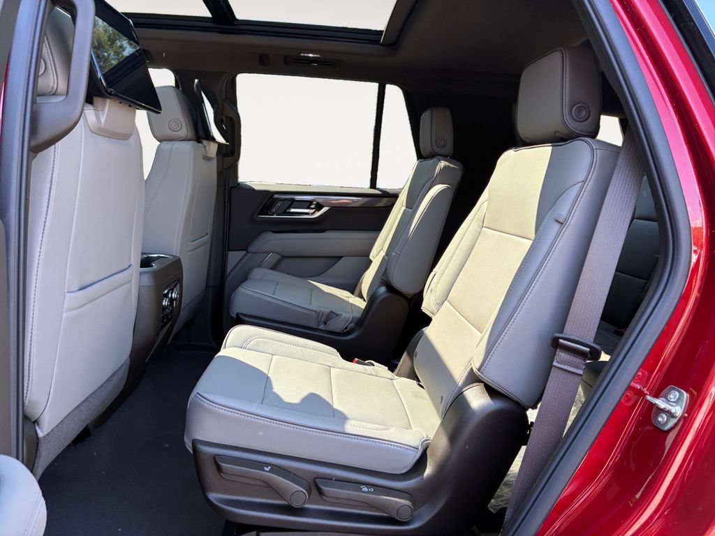 New 2026 GMC Yukon Elevation w/ Elevation Premium Package AWD/4WD image 13