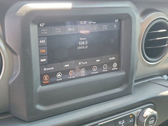 Used 2021 Jeep Gladiator Sport image 31