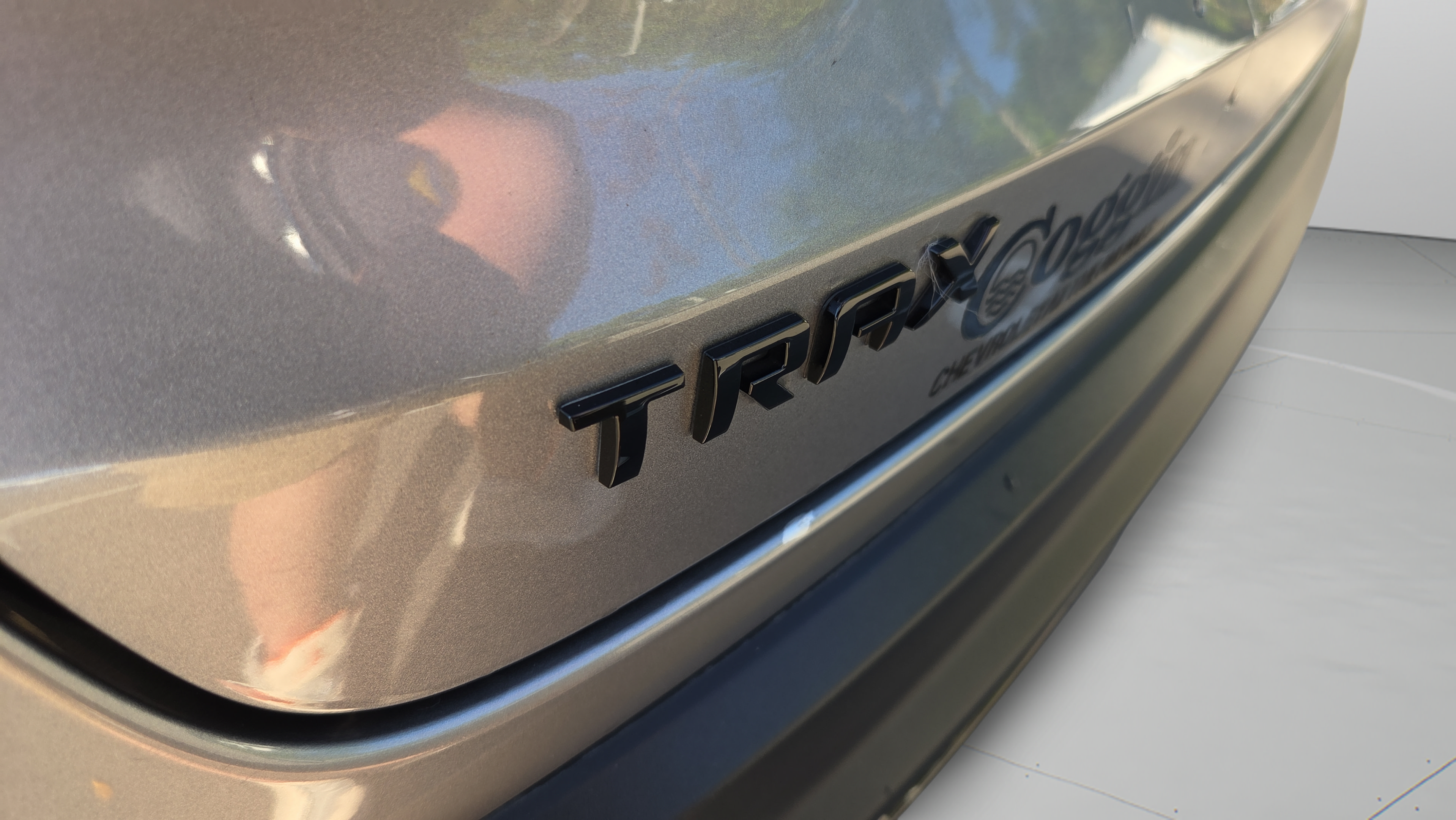 Used 2025 Chevrolet Trax RS FWD image 31