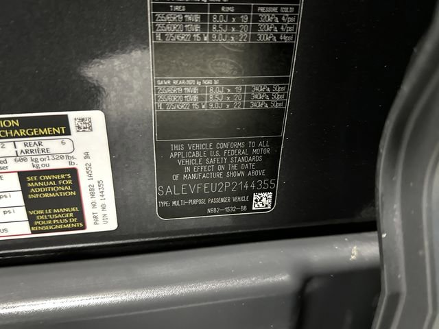 Used 2023 Land Rover Defender 130 First Edition image 41