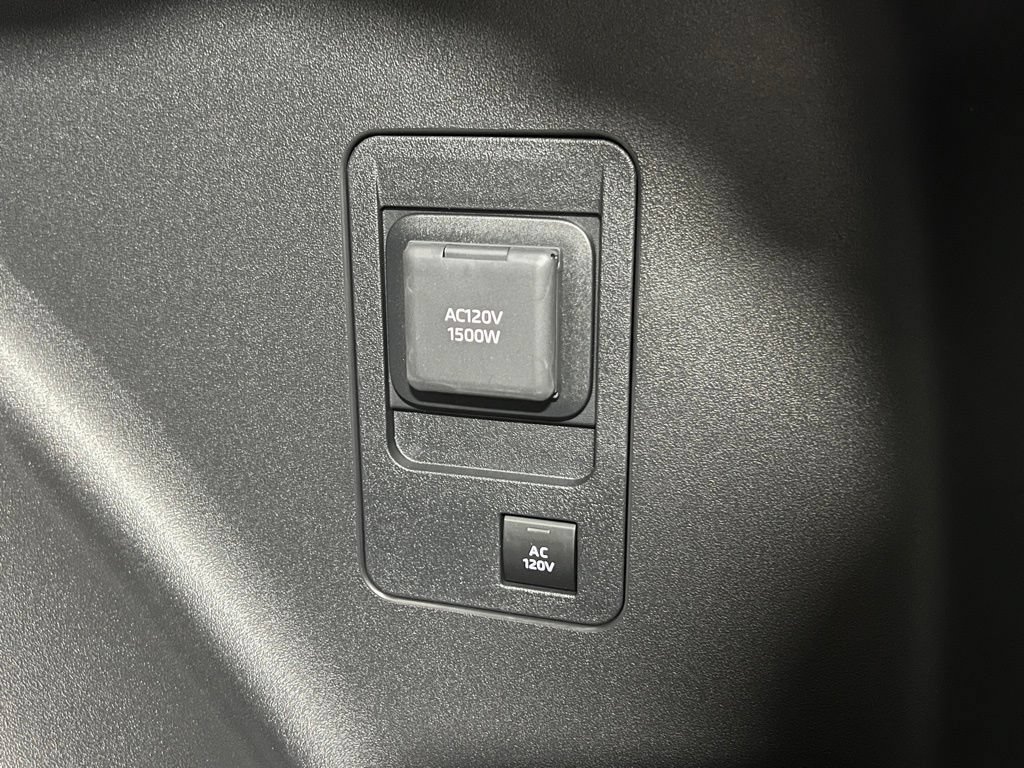 New 2026 Toyota C-HR AWD/4WD image 30