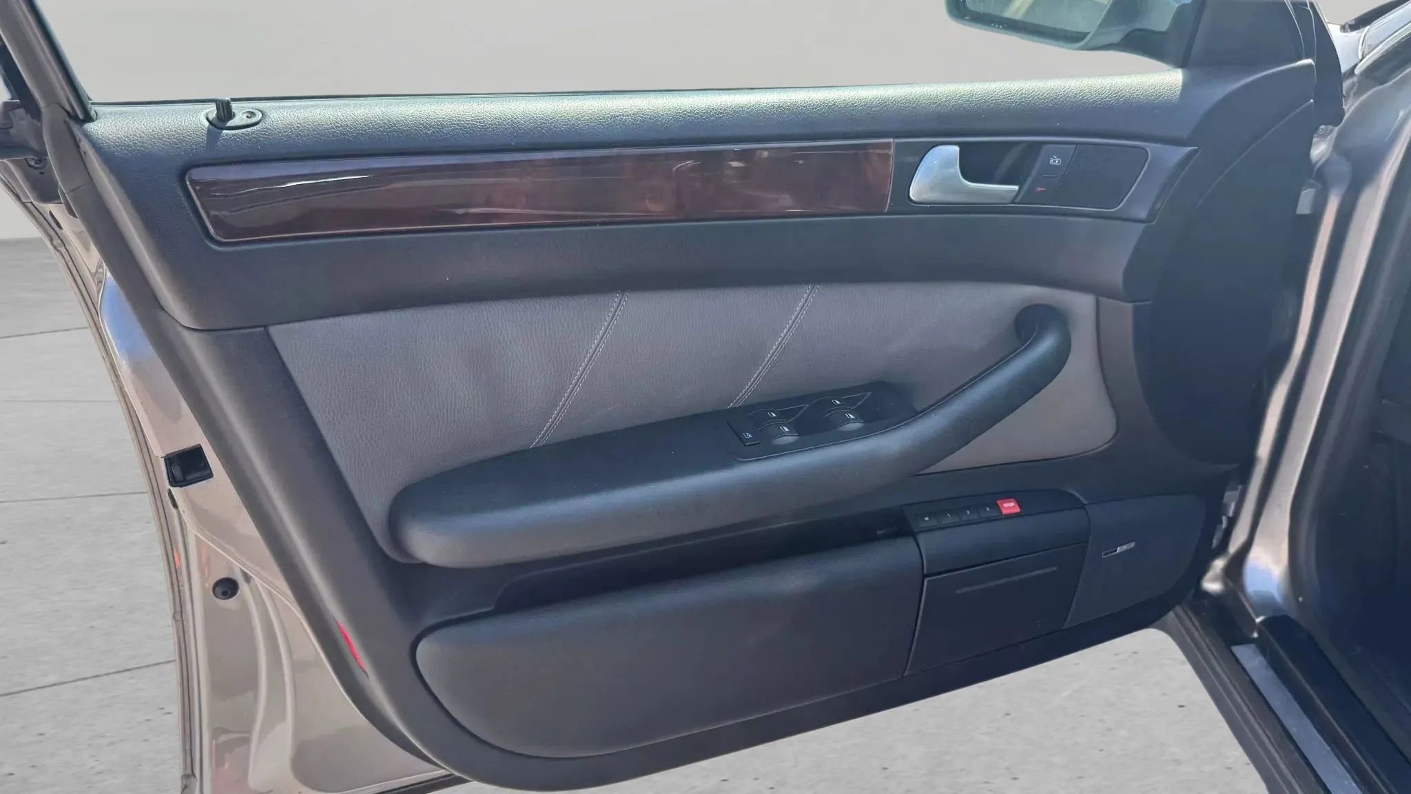 Used 2005 Audi allroad 2.7T image 12