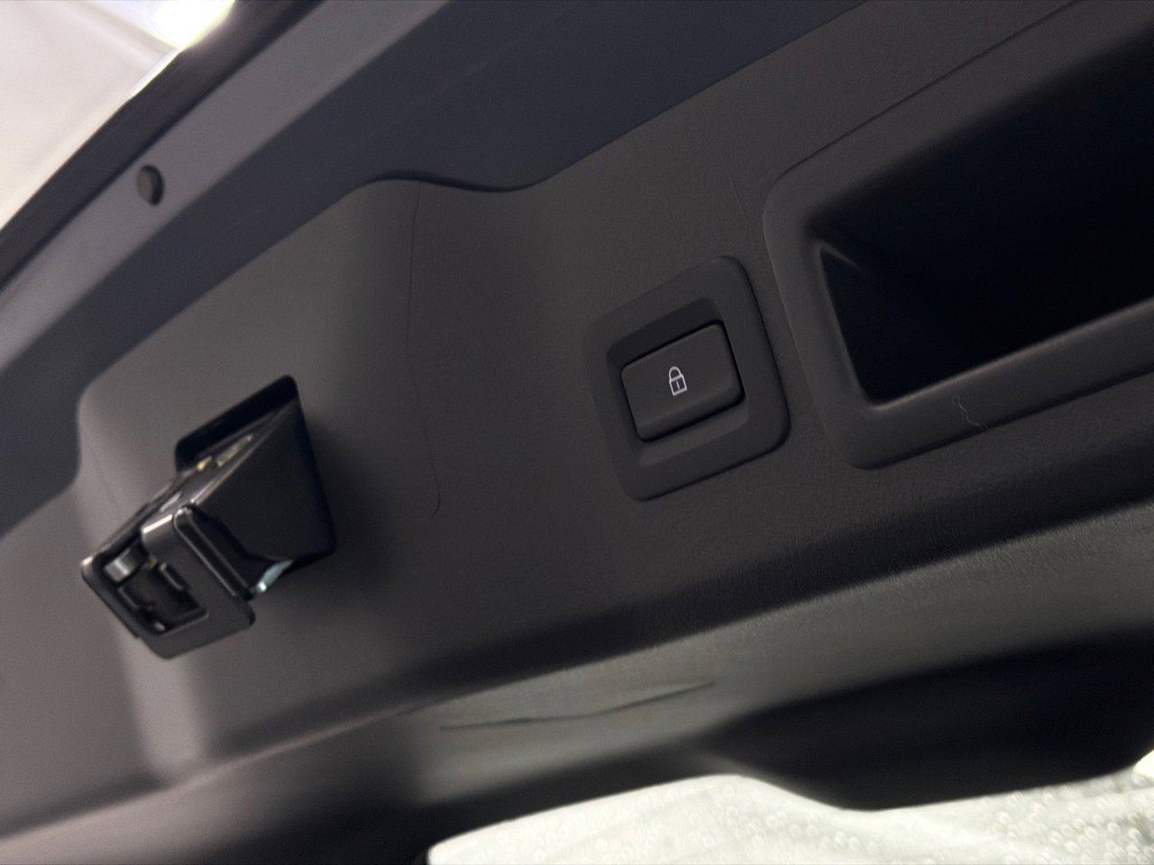 New 2026 MAZDA MAZDA3 Carbon image 9