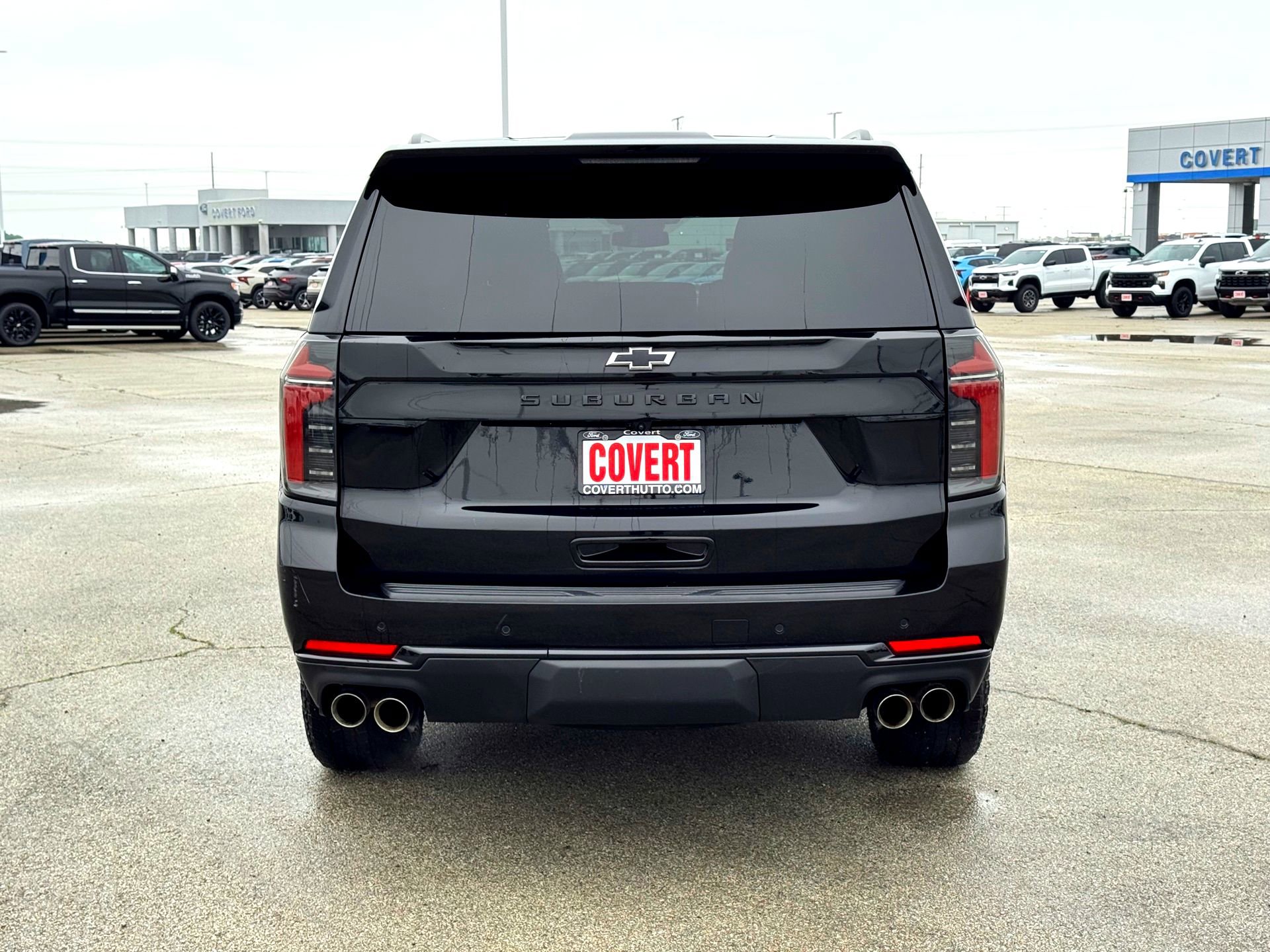Used 2025 Chevrolet Suburban Z71 AWD/4WD image 8