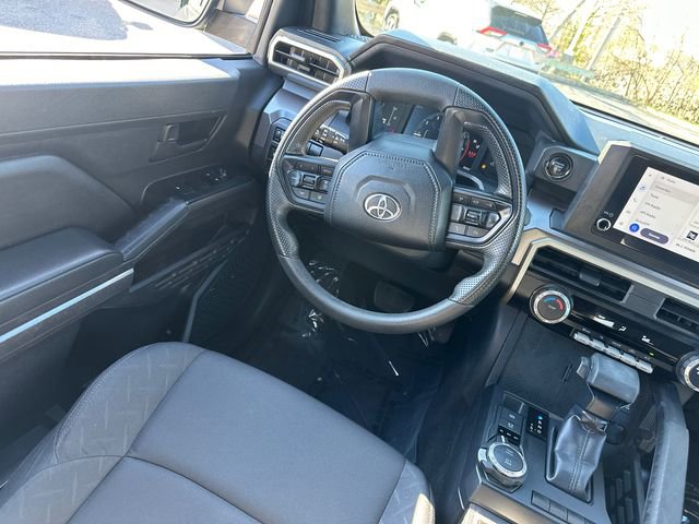 Certified 2024 Toyota Tacoma SR5 AWD/4WD image 24
