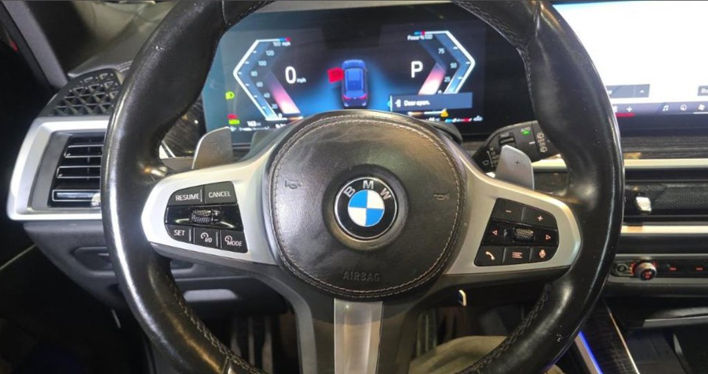 Used 2024 BMW X5 xDrive40i w/ M Sport Package AWD/4WD image 3