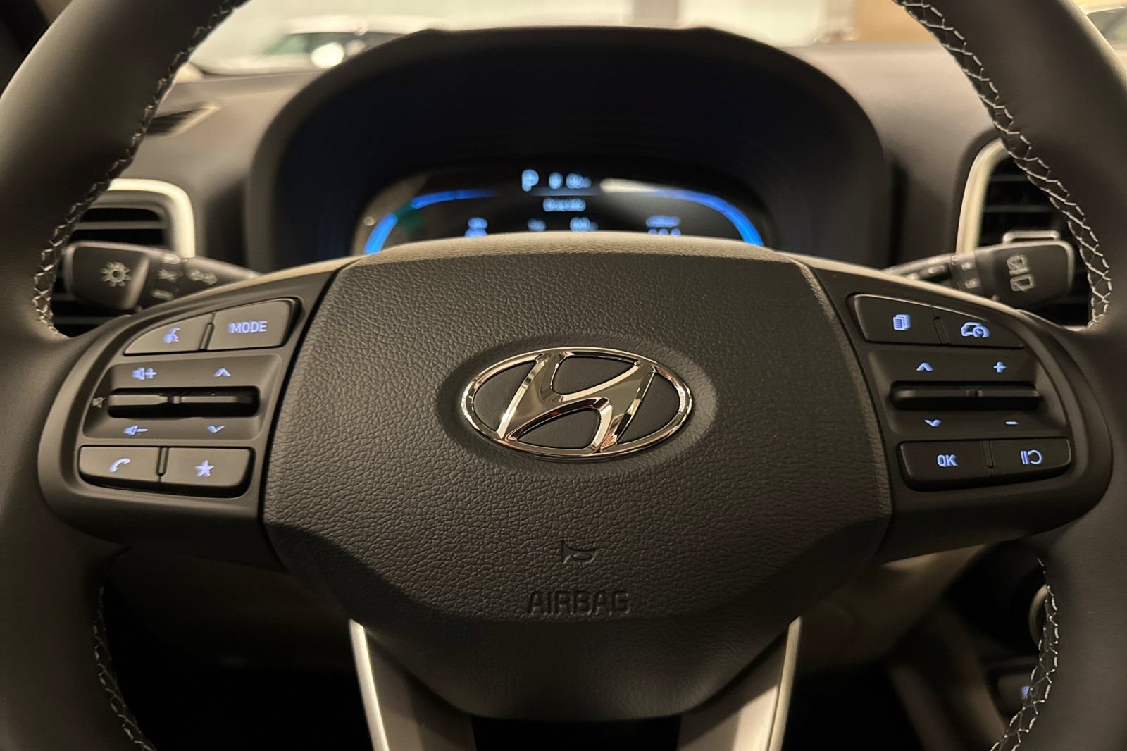 New 2026 Hyundai Venue SEL FWD image 23