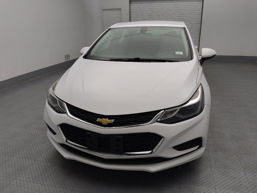 Used 2018 Chevrolet Cruze LT FWD image 15