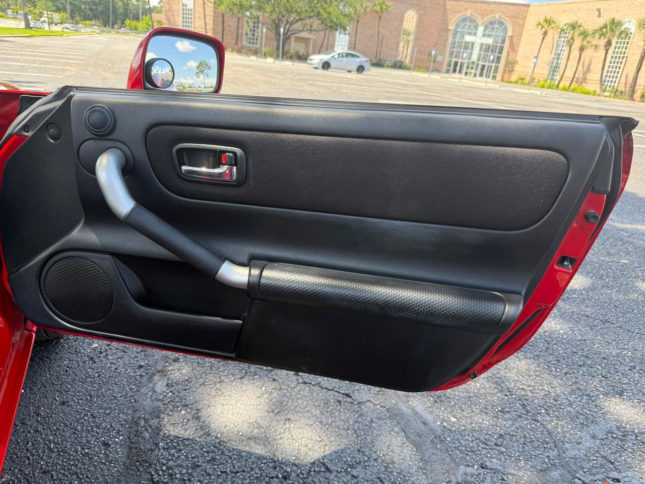 Used 2002 Toyota MR2 RWD image 28