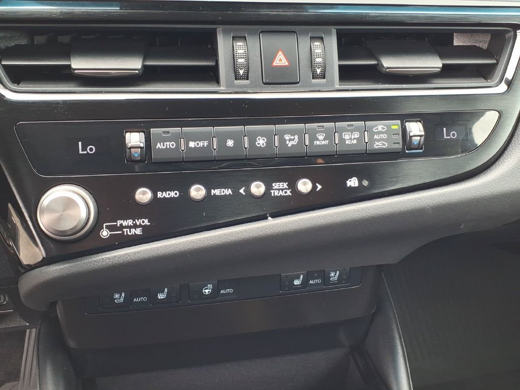 Used 2023 Lexus ES 350 w/ Premium Package FWD image 7