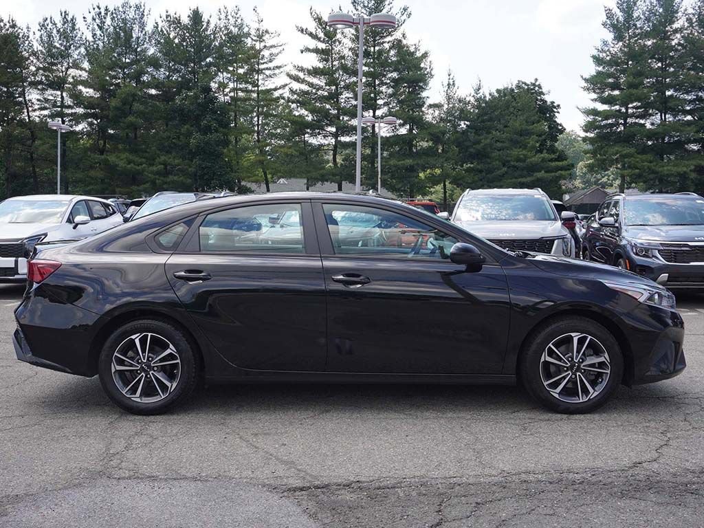 Used 2023 Kia Forte LXS FWD image 16