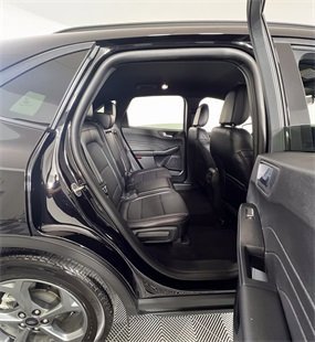 Used 2025 Ford Escape ST-Line w/ Tech Pack #1 image 8