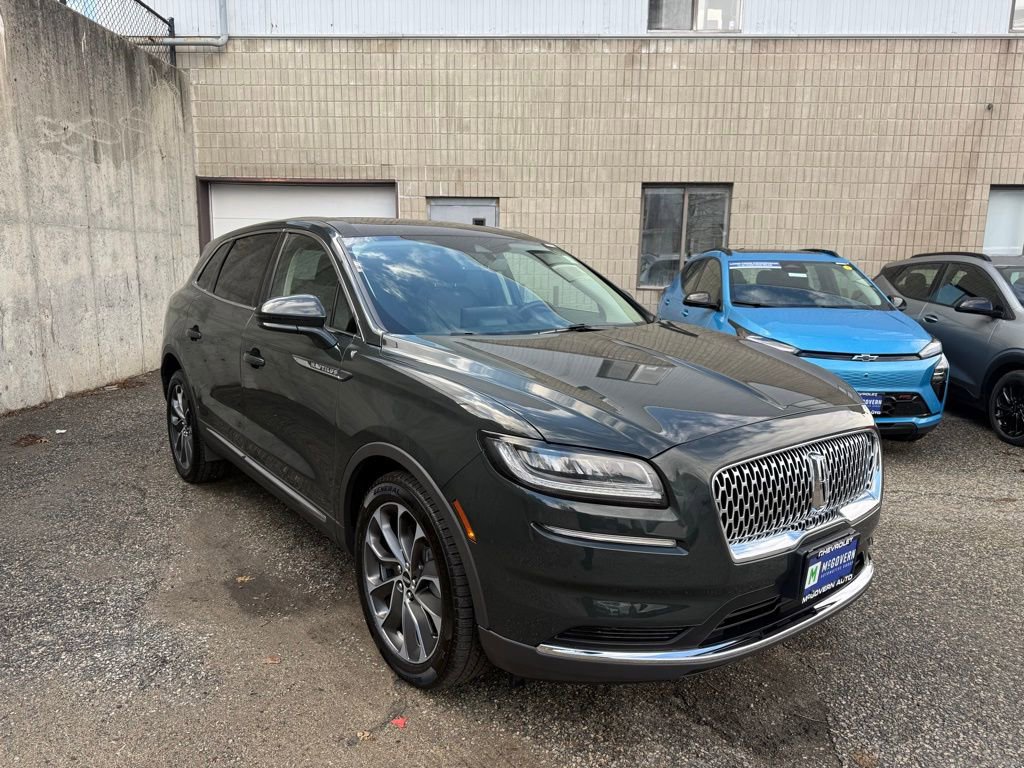 Used 2022 Lincoln Nautilus Reserve w/ Class II Trailer Tow Package image 8