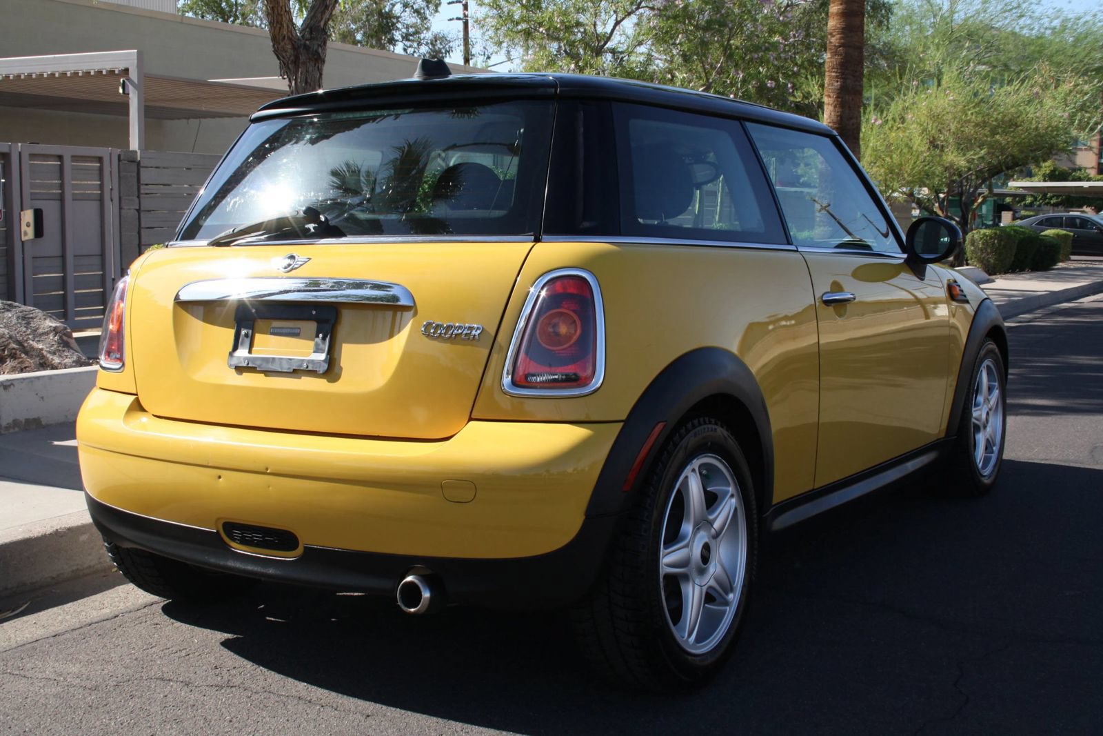 Used 2009 MINI Cooper Hardtop FWD image 4
