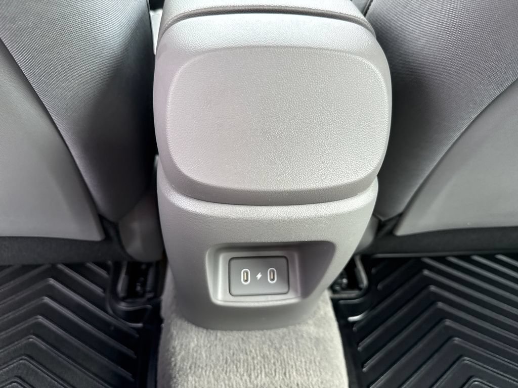 Certified 2025 Hyundai Elantra Sport FWD image 21