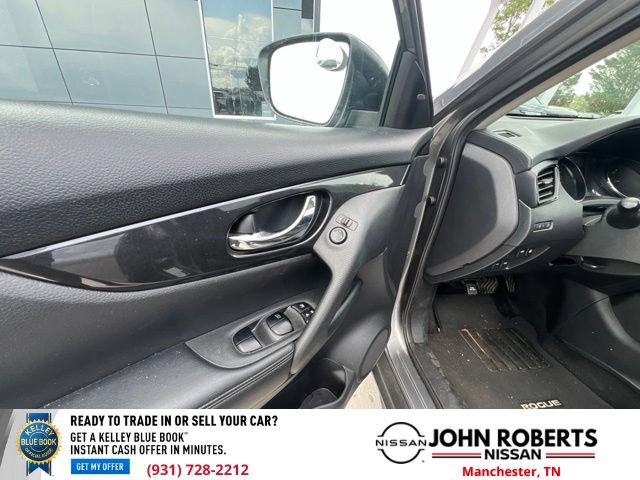 Used 2018 Nissan Rogue SV FWD image 10