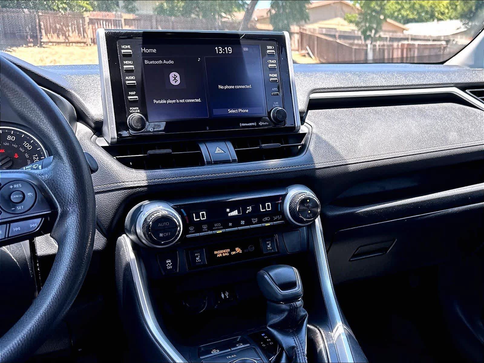 Used 2019 Toyota RAV4 XLE w/ Convenience Package AWD/4WD image 9