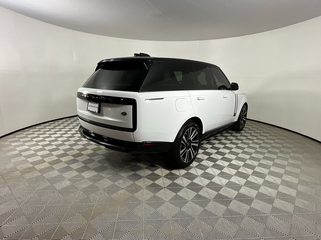Certified 2023 Land Rover Range Rover SE image 4